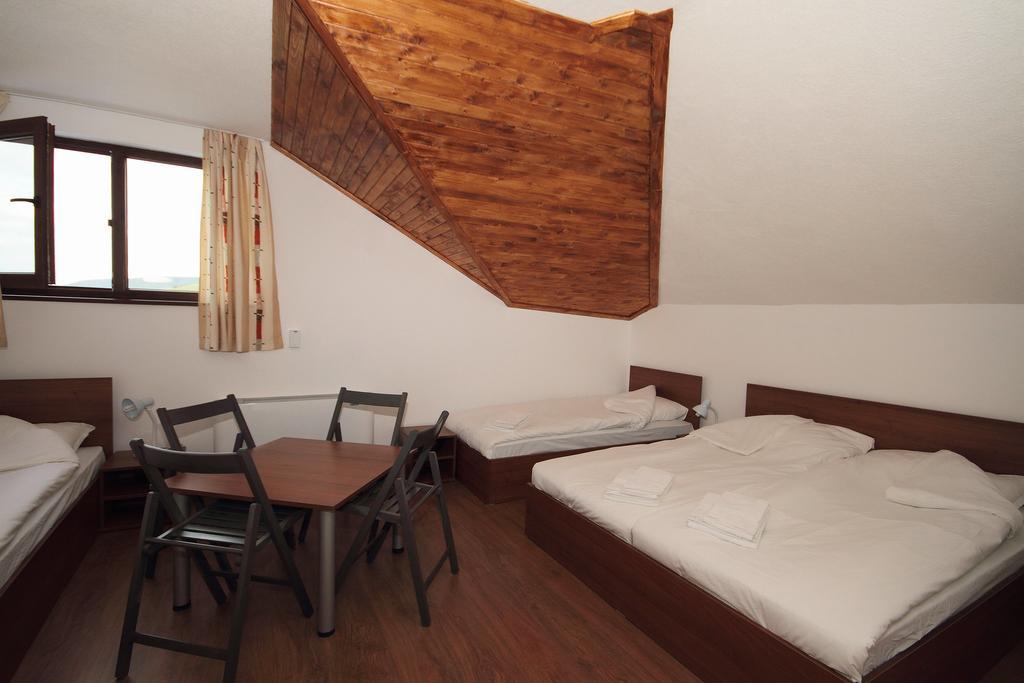 Yan Bibiyan Guest House Negushevo Exterior photo