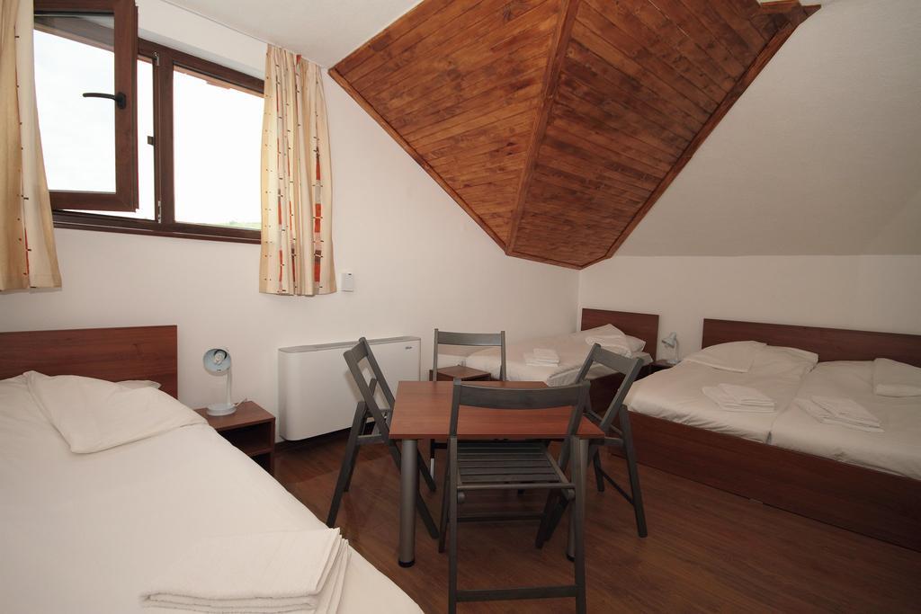Yan Bibiyan Guest House Negushevo Exterior photo